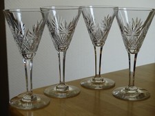 VAL ST LAMBERT 4 ANCIENS VERRES A APERITIF CRISTAL TAILLE YVETTE 12 cm