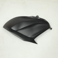 Couvre réservoir droit