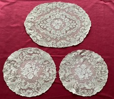 Lot de 3 Anciens napperons en