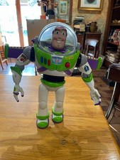 Buzz L'éclair Parle Anglais