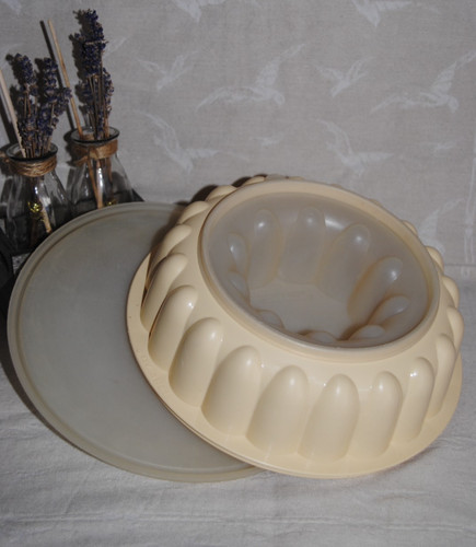 Tupperware moule à - moule,