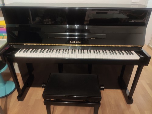 Piano droit yamaha 201c - droit, lu-201c