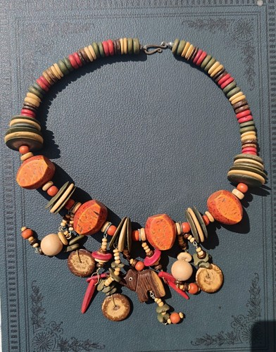 Collier bois breloques - collier, en