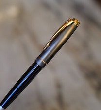 TRES BEAU STYLO BILLE PARKER