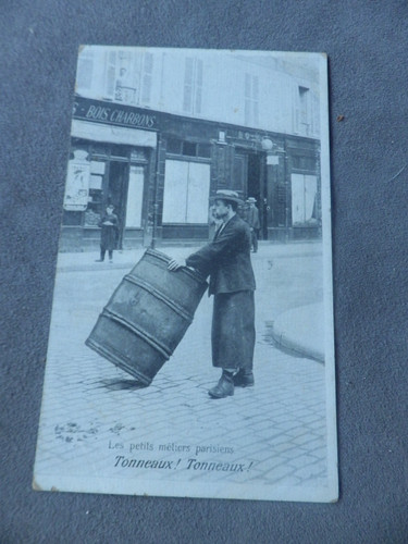 Cpa paris les petits - ,