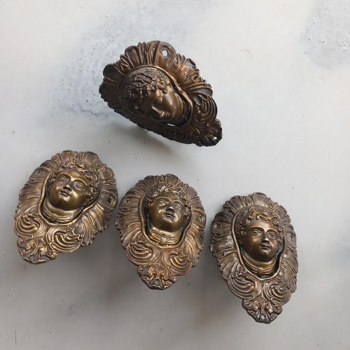 Coins billard receptacle - de,