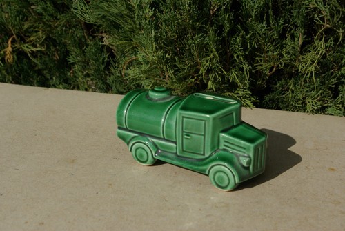 Ancien camion citerne - citerne, en