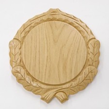 Écu Sculpté En Chêne Clair
