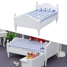 Mini lit simple chambre