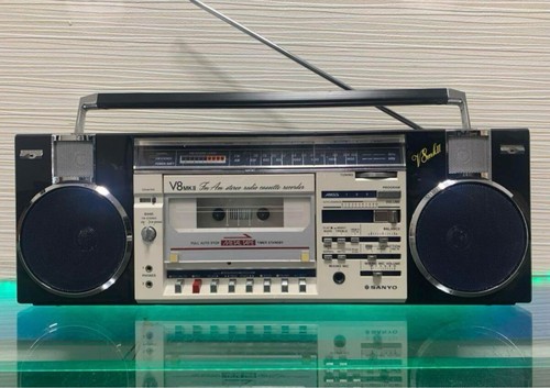 Sanyo v8mkii boombox radio - sanyo,