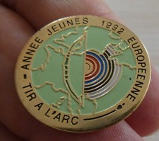 BEAU PIN'S SPORT TIR A L'ARC