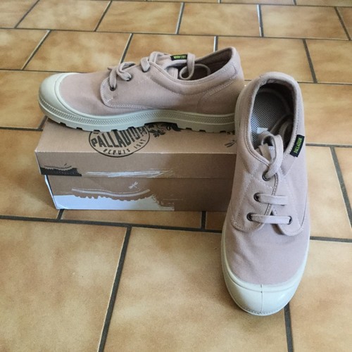 Neuves ces chaussures - 👟neuves,