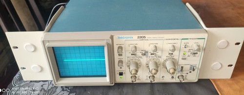 Tektronix 2205 oscilloscope - 2205, 20