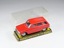 NOREV - 32 - Peugeot 204 station wagon - red - in box