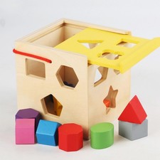 Cube d'activité pour bébé