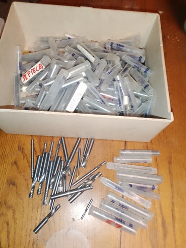 Lot forets tarauds pour tour - forets,