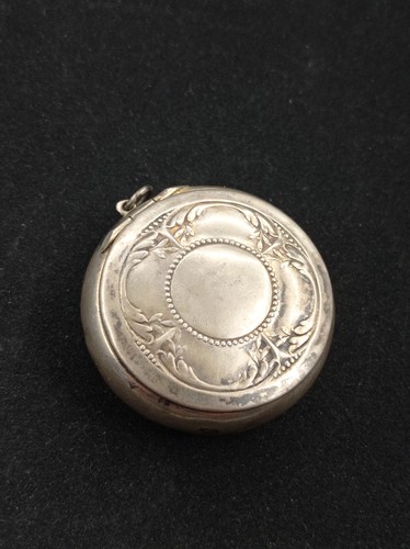 Petite boite argent avec - boite,