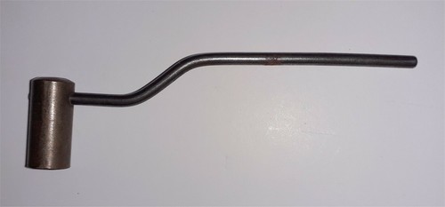 Ancienne clé hexagonale - ,