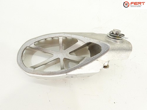 Repose pied avant gauche - , (ycf
