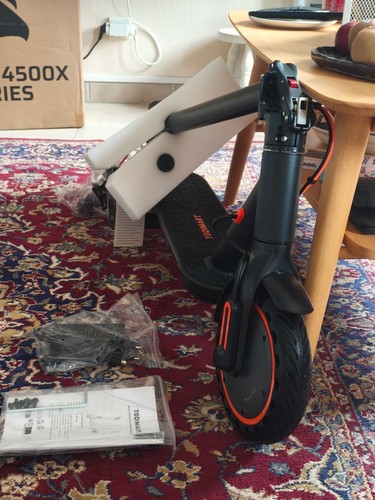 Neuve trottinette - neuve,