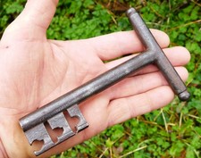 Ancienne Grosse Clé de Coffre