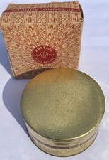 Poudre Ancienne, Louis