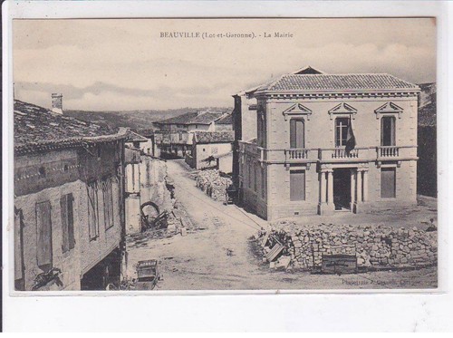 Beauville mairie très - beauville:, la