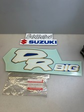 1 emblème sticker gauche dr