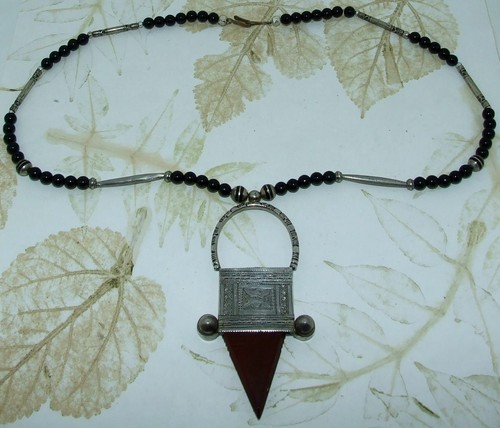 Collier touareg verre - collier,