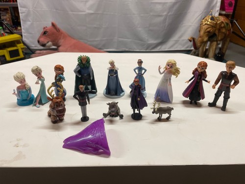 Lot figurines reine des - de, la