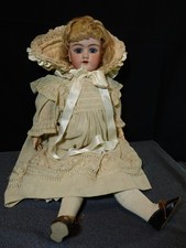 Poupée ancienne tête en biscuit de porcelaine corps articulé HEINRICH HANDWERCK