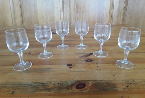 Verre vin blanc - a,