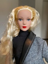 Tonner “Cygne Noir” Tyler dressed in Pulp Fiction