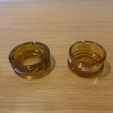 Lot De Deux Cendriers Vintage En Verre Ambré Ref AI 