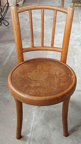 Ancienne petite chaise - ancienne,