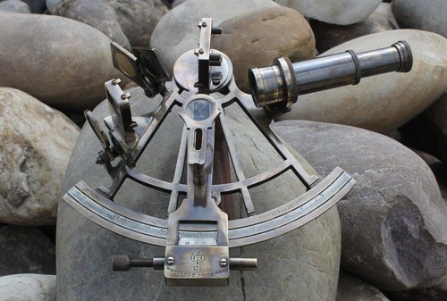 Ancien instrument astrolabe - , de
