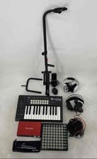 Novation Launchkey 25 Black MK2 Launchpad Keyboard With Accessories And Stand