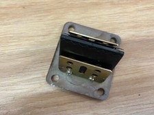 UNE BOITE A CLAPET CLAPETS