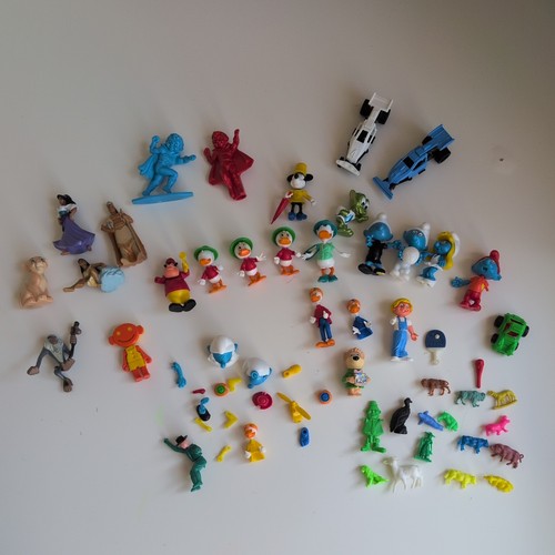 Lot figurines kinder - ⭐,
