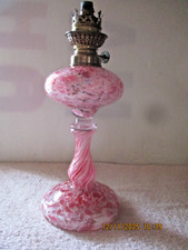 Belle rare  lampe à pétrole