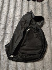 EVEREST Sling Bag BLACK • ONE SIZE POCKETS USED GENTLY CAMP HIKE OUTDOOR PURSE