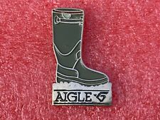 T06 Pins BOAT EAGLE Hutchinson boot Eagle eagle hunting fishing vintage lapel pine