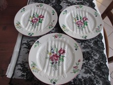 3 anciennes assiettes à