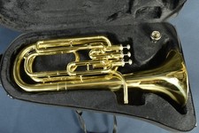 Euphonium doré avec embout