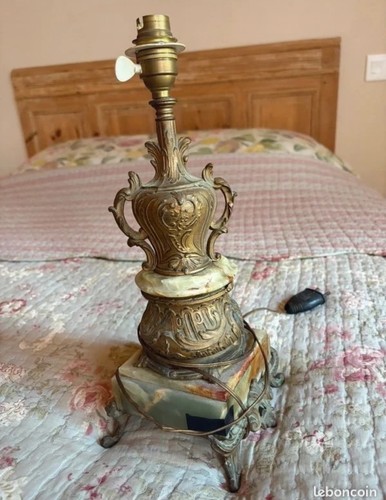 Ancienne lampe - ancienne, a