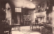 Old postcard 29 - Quimperle (Finistère) - Hôtel de l'Europe - Breton dresser