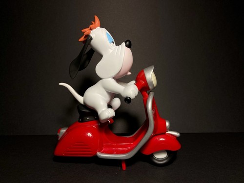Figurine droopy vespa - figurine,
