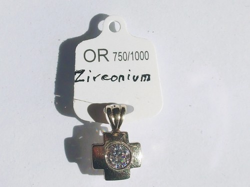 Beau petit pendentif - beau, solitaire