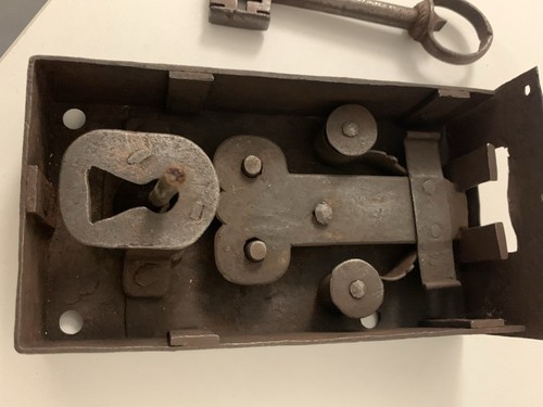 Ancienne serrure 18e old lock - ancienne,