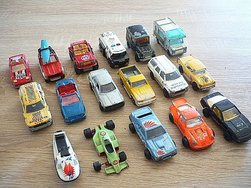 Lot voitures majorette - 17, ---